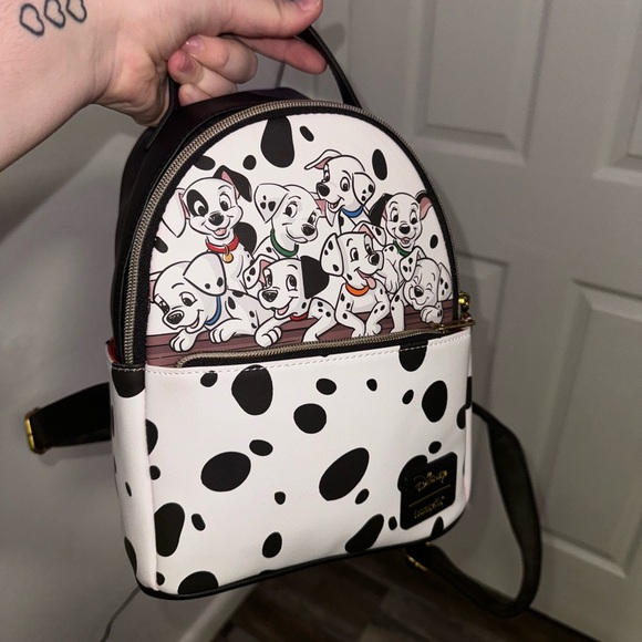 101 Dalmatian Loungefly bag! - Picture 1 of 4